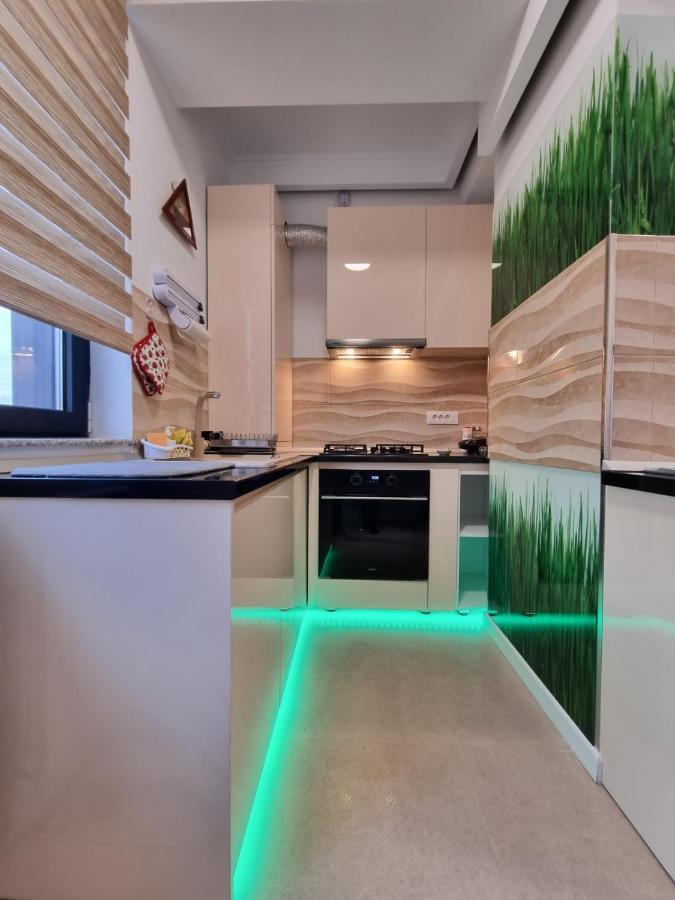Faleza Nord Apartament De Lux Nou Pe Malul Marii Constanţa Exteriér fotografie